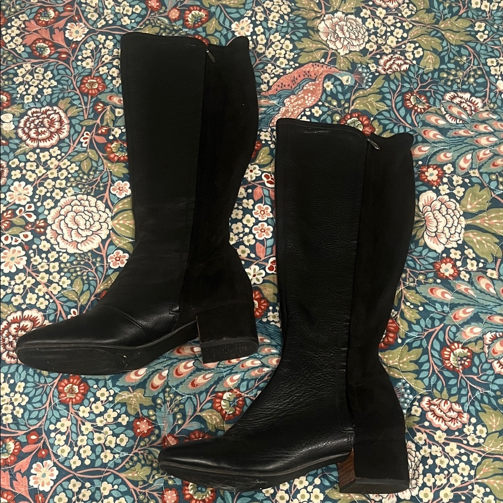 Gentle souls by Kenneth Cole  Black Heeled Women's Boots